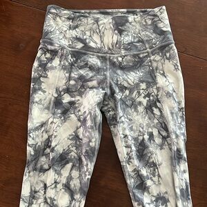 Athleta grey and white size small leggings